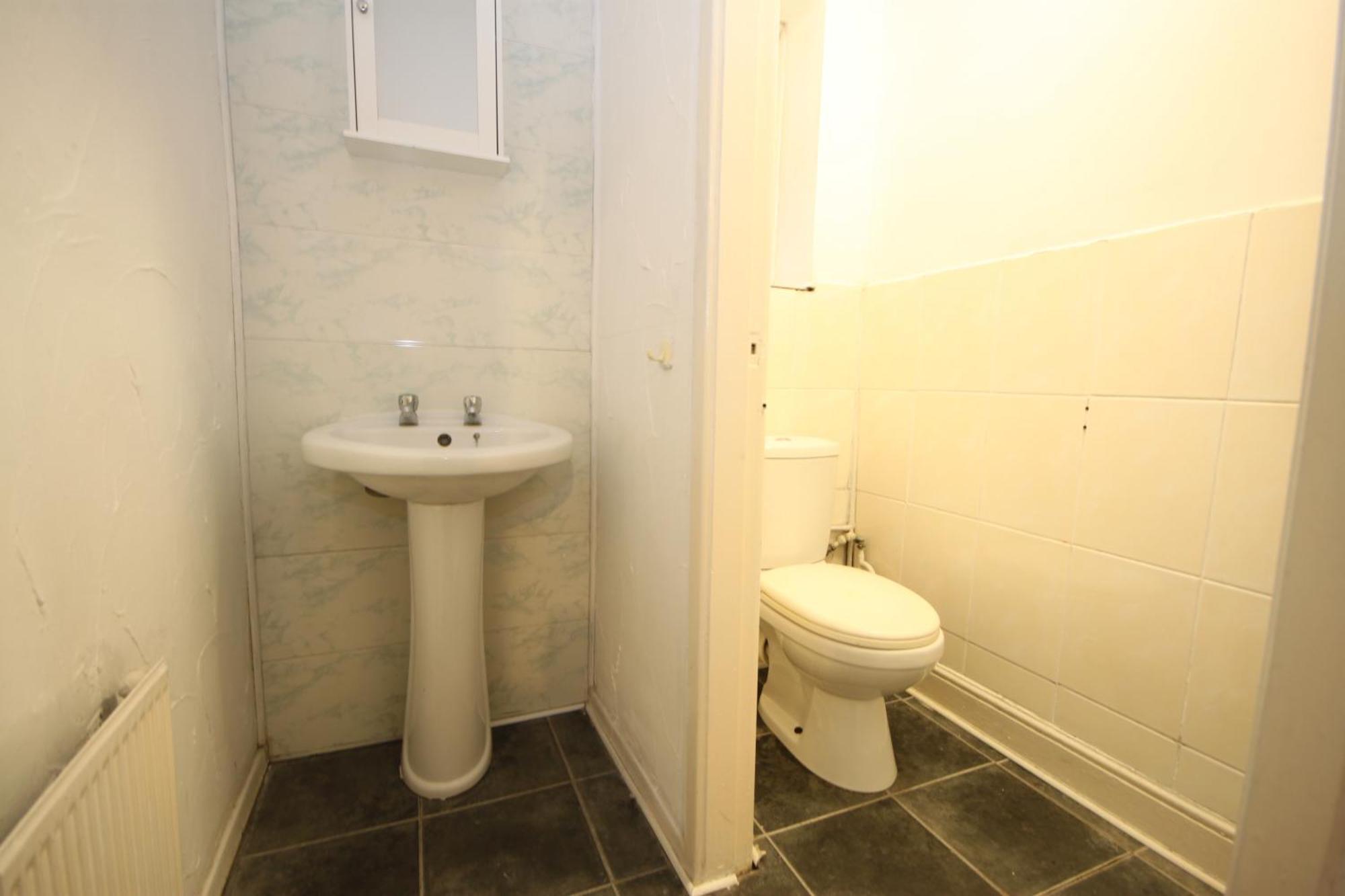 Barton Seaview, Self Catering Studio Apartments, Promenade & Central Beach Location, Families, Couples Or 23 Years Plus Only, Free Parking Blackpool Exteriör bild