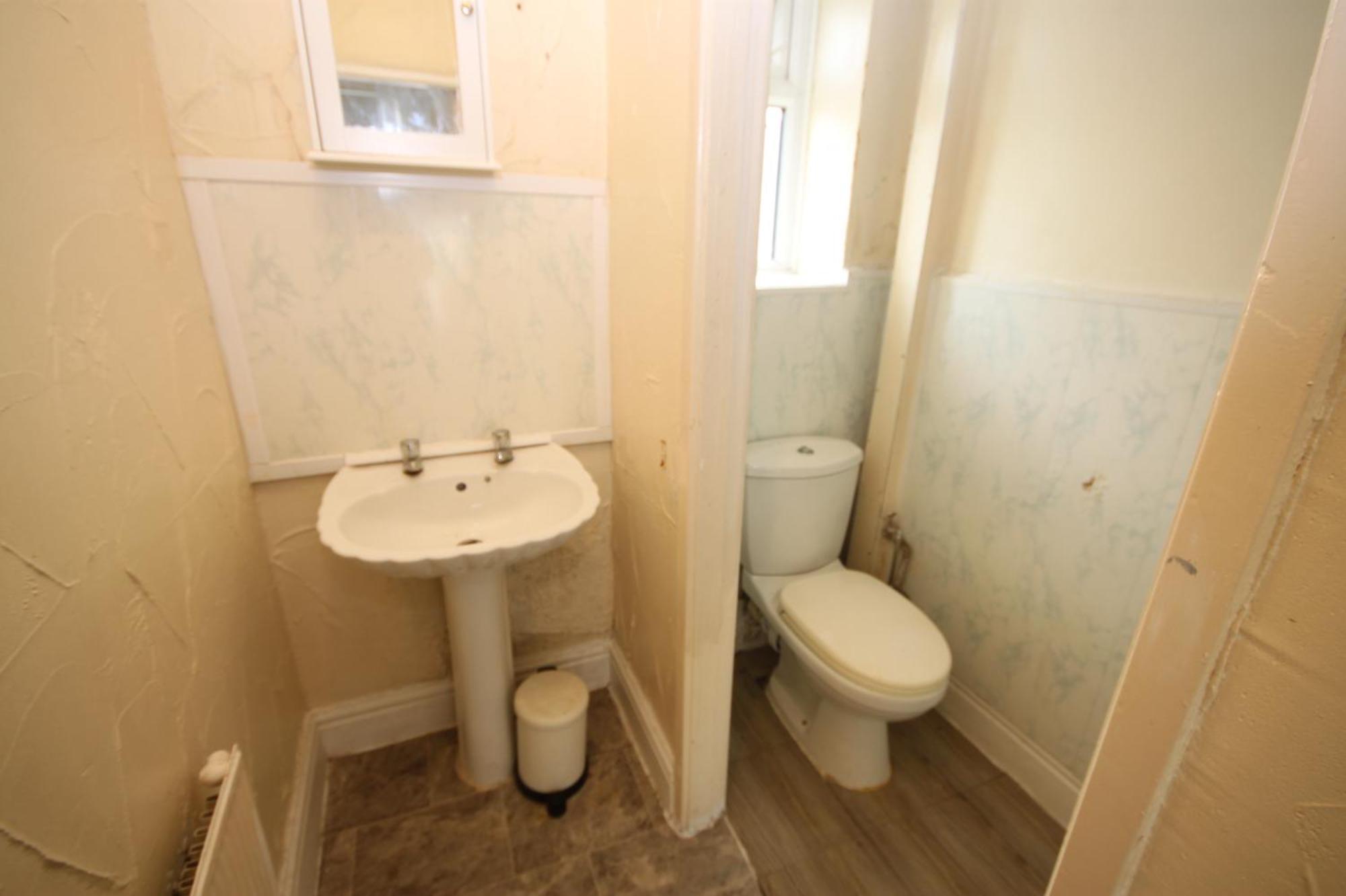 Barton Seaview, Self Catering Studio Apartments, Promenade & Central Beach Location, Families, Couples Or 23 Years Plus Only, Free Parking Blackpool Exteriör bild